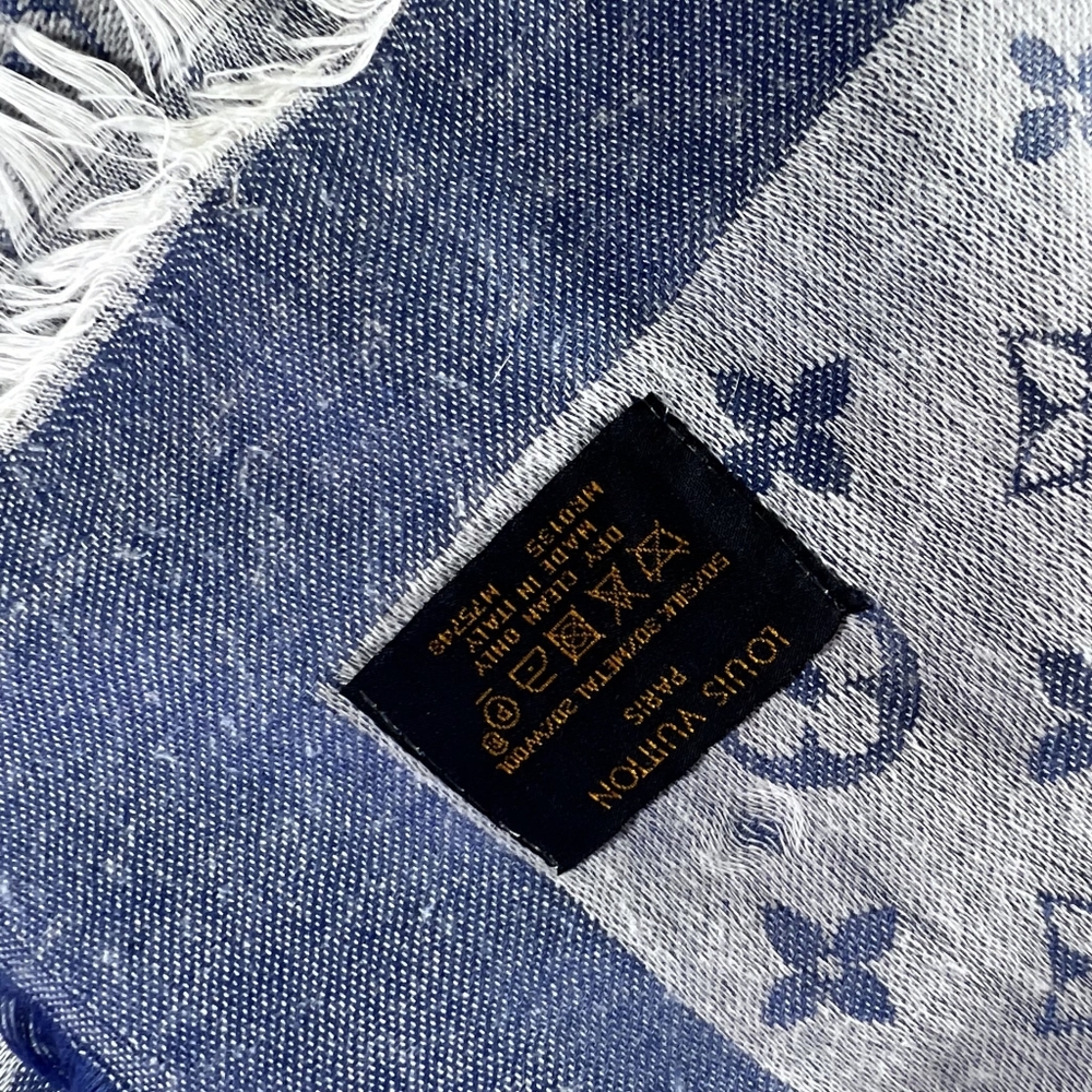 Louis Vuitton Monogram Shawl Scarf Blue - Picture 3 of 3